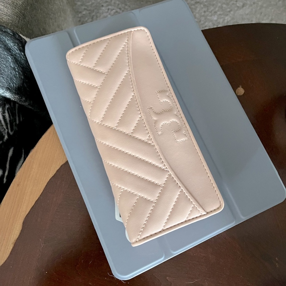Tory Burch Alexis Slim Wallet